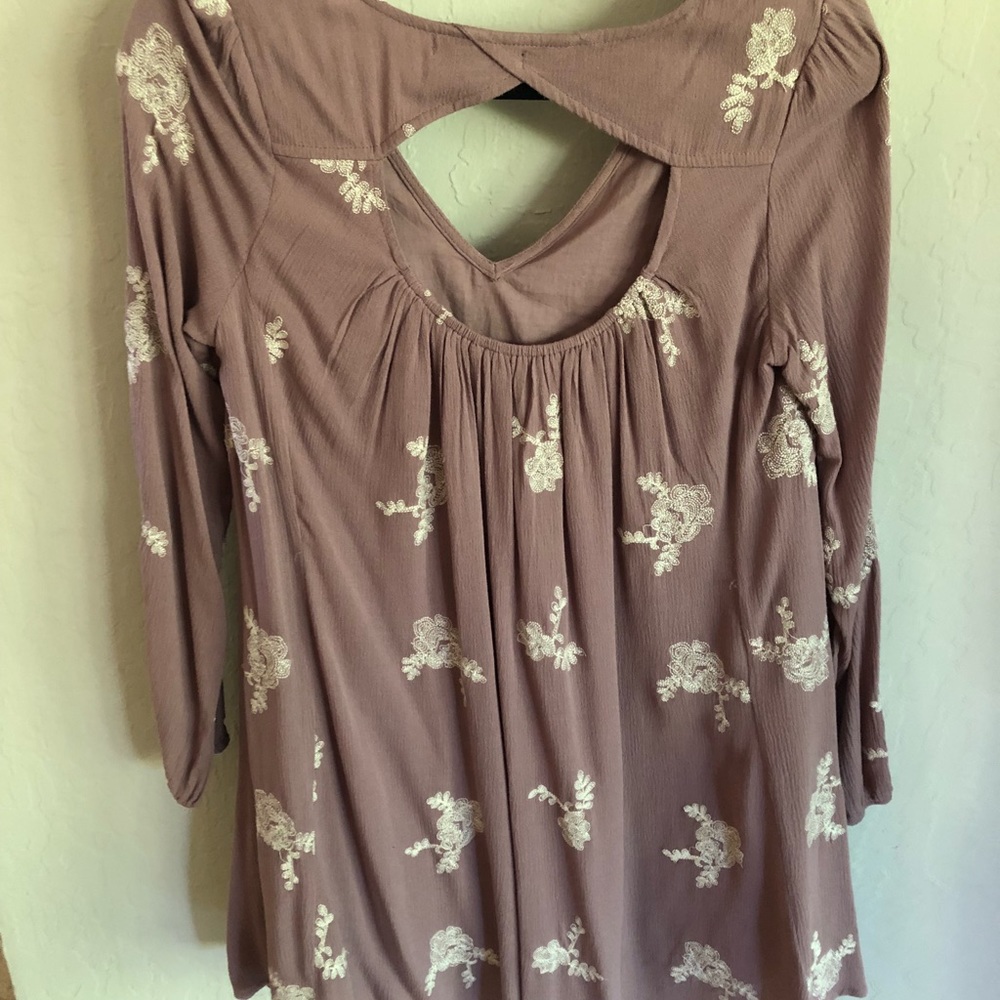 Mauve longsleeve dress with cream stitched flowers